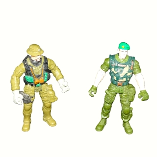 Deux figurines de soldats d'occasion HK NO - Dès 7 ans | Lutin Vert - Lutin Vert